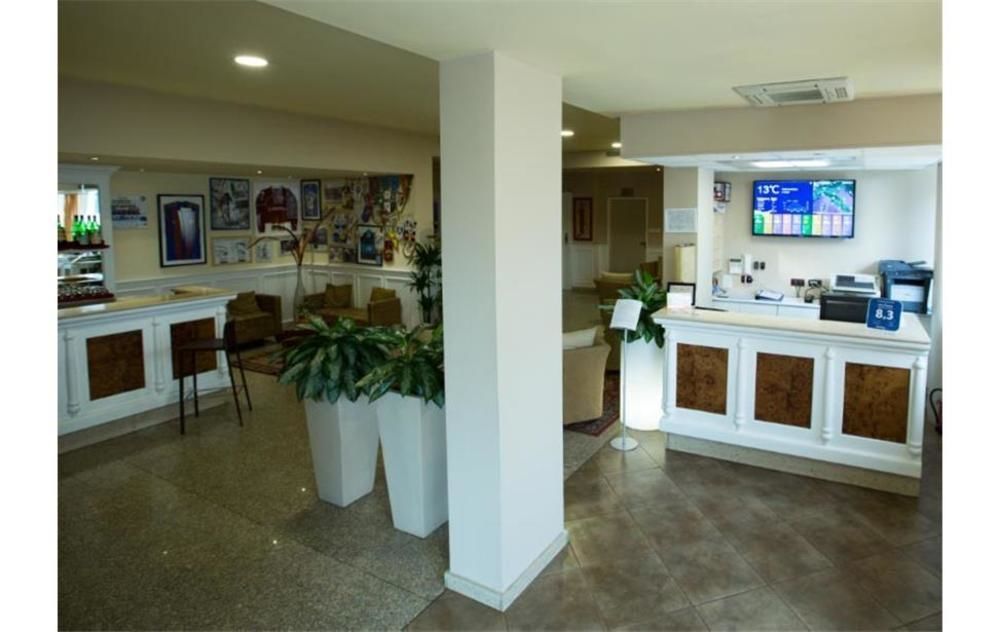 Hotel Vazzana Вольпьяно Экстерьер фото